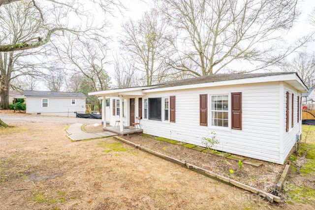 2703 Glendale Avenue, Kannapolis, NC 28081