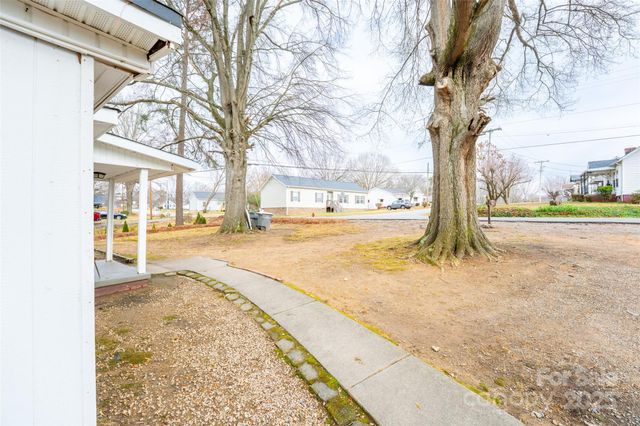 2703 Glendale Avenue, Kannapolis, NC 28081