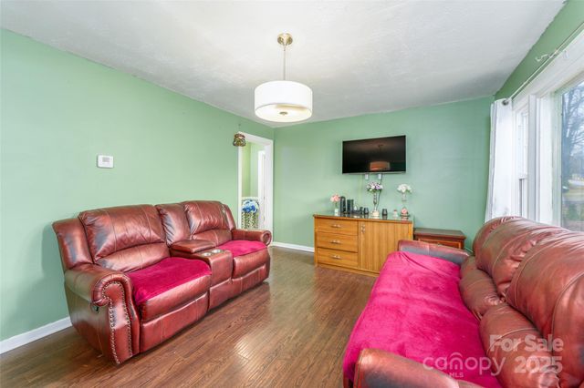 2703 Glendale Avenue, Kannapolis, NC 28081