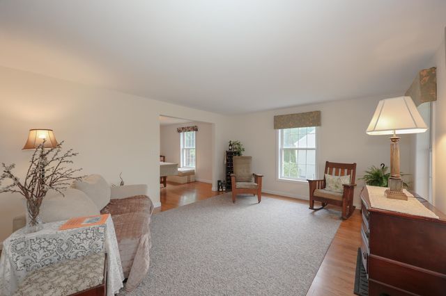13 Jump Lane, Hudson, NH 03051