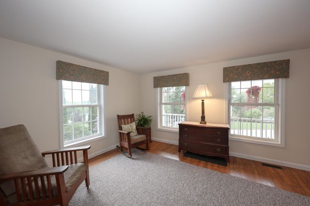13 Jump Lane, Hudson, NH 03051