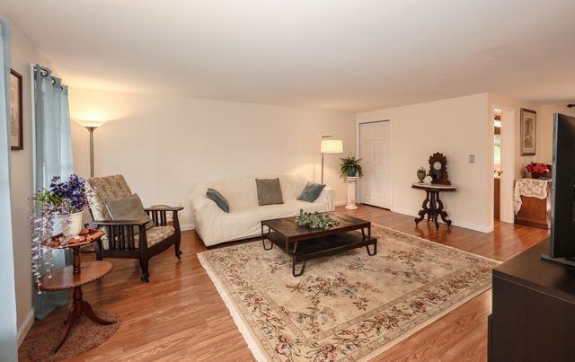 13 Jump Lane, Hudson, NH 03051