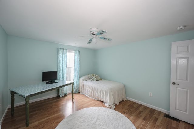 13 Jump Lane, Hudson, NH 03051
