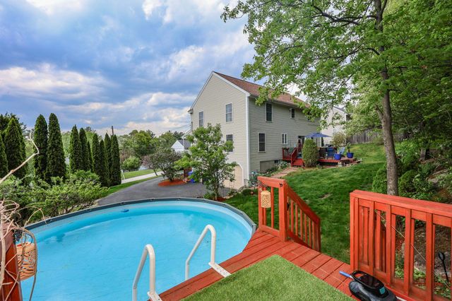 13 Jump Lane, Hudson, NH 03051