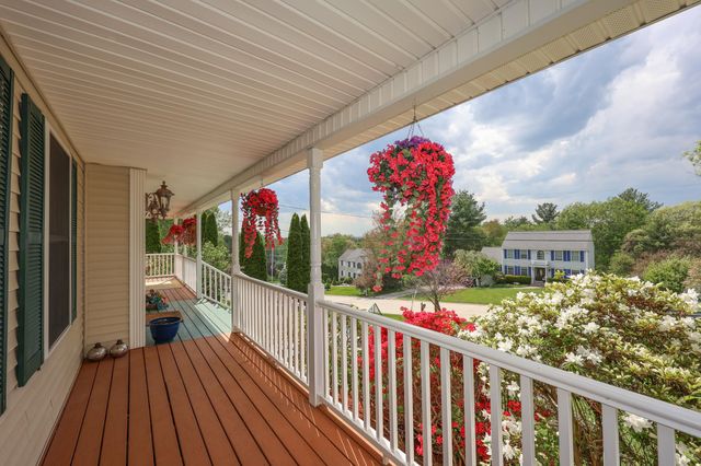 13 Jump Lane, Hudson, NH 03051