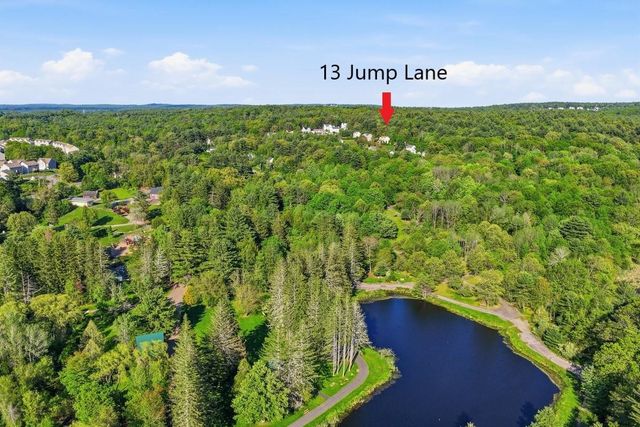 13 Jump Lane, Hudson, NH 03051