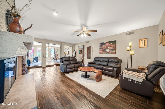 1121 W ASTER Drive, Phoenix, AZ 85029