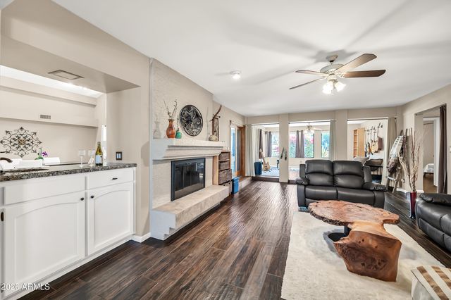 1121 W ASTER Drive, Phoenix, AZ 85029