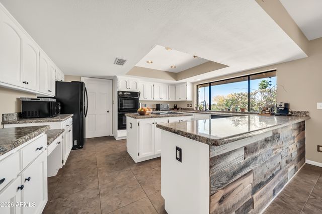 1121 W ASTER Drive, Phoenix, AZ 85029