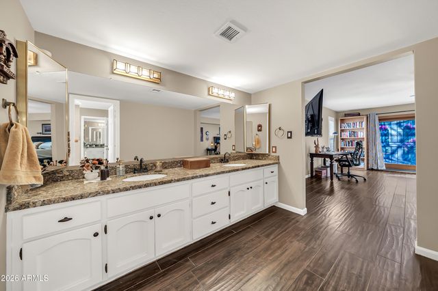 1121 W ASTER Drive, Phoenix, AZ 85029