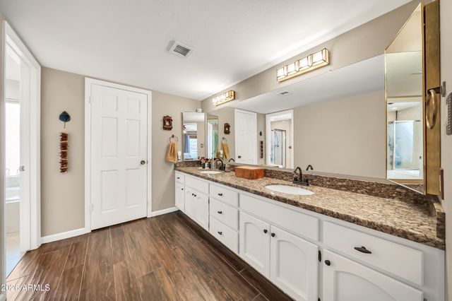 1121 W ASTER Drive, Phoenix, AZ 85029