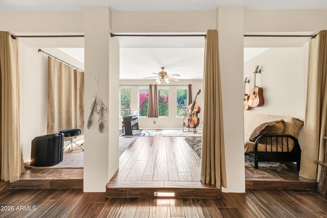 1121 W ASTER Drive, Phoenix, AZ 85029