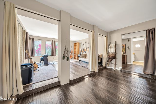 1121 W ASTER Drive, Phoenix, AZ 85029