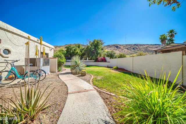 1121 W ASTER Drive, Phoenix, AZ 85029