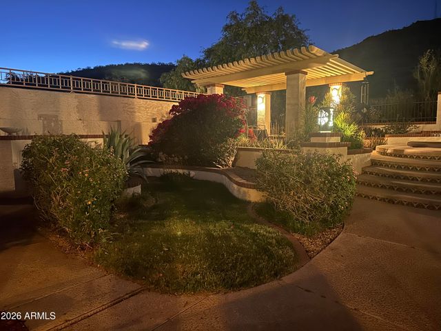 1121 W ASTER Drive, Phoenix, AZ 85029