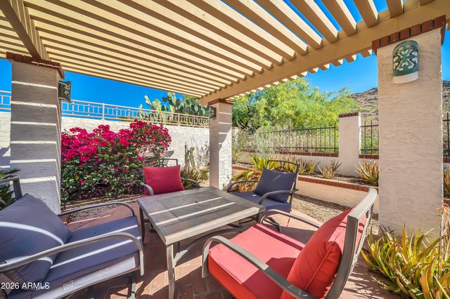 1121 W ASTER Drive, Phoenix, AZ 85029