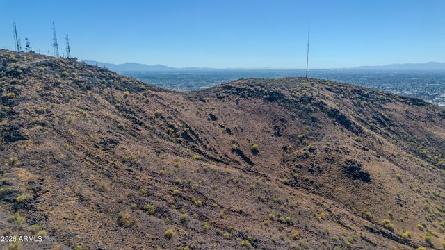 1121 W ASTER Drive, Phoenix, AZ 85029