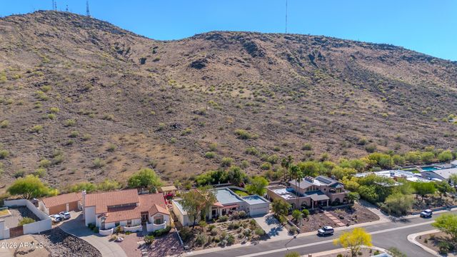 1121 W ASTER Drive, Phoenix, AZ 85029