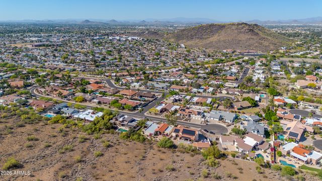 1121 W ASTER Drive, Phoenix, AZ 85029