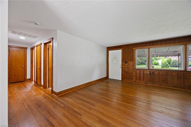 6360 Avon RD, Norfolk, VA 23513