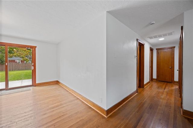 6360 Avon RD, Norfolk, VA 23513