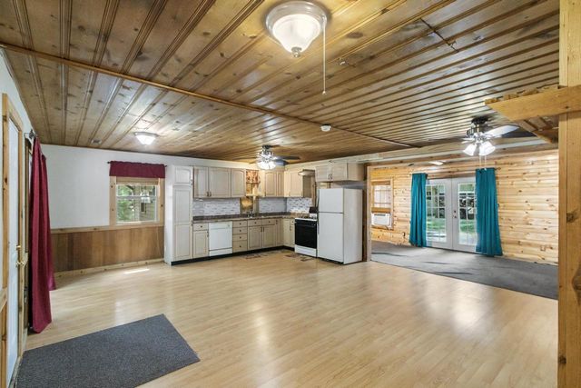 2053 Sauk Street, Friendship, WI 53934