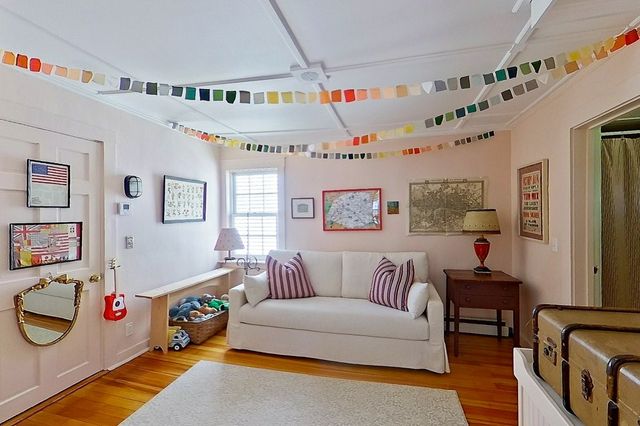 12 Sherman Street, Newport, RI 02840