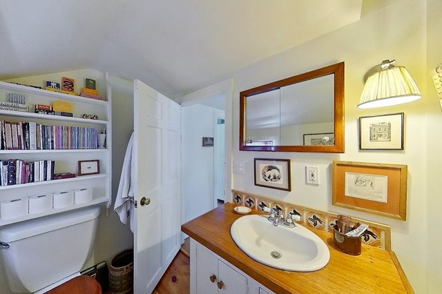 12 Sherman Street, Newport, RI 02840