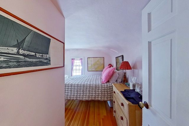12 Sherman Street, Newport, RI 02840