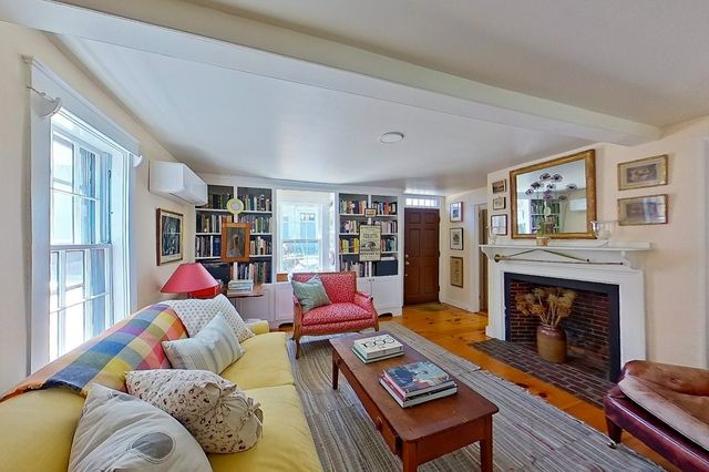 12 Sherman Street, Newport, RI 02840