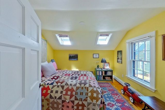 12 Sherman Street, Newport, RI 02840