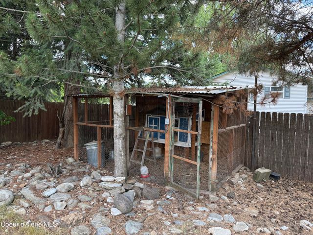 1920 E Meadow Ln, Post Falls, ID 83854