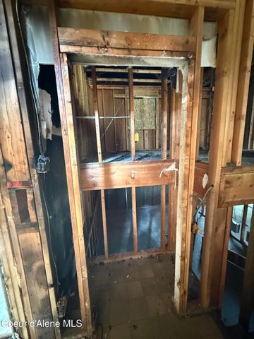 1920 E Meadow Ln, Post Falls, ID 83854