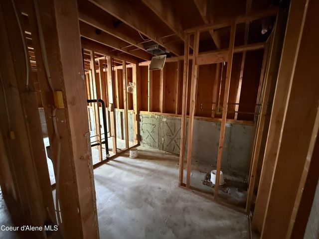1920 E Meadow Ln, Post Falls, ID 83854