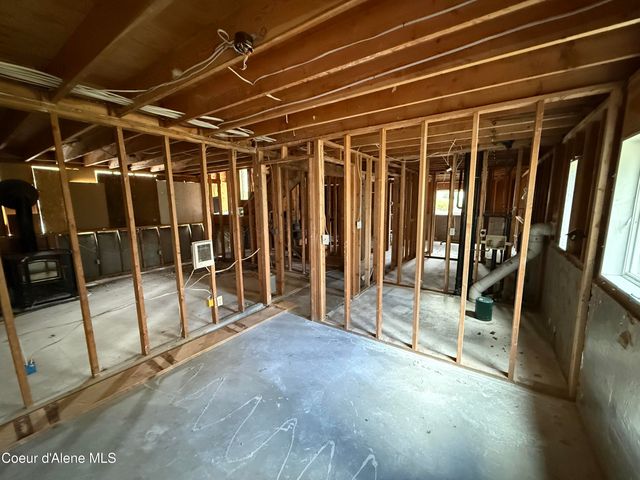 1920 E Meadow Ln, Post Falls, ID 83854