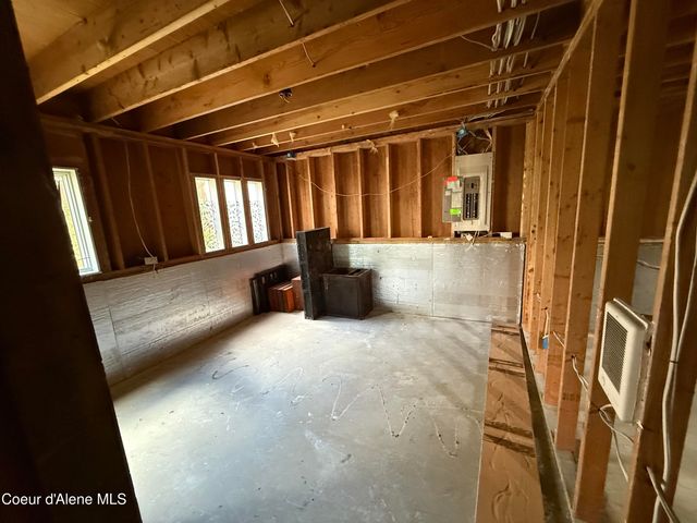 1920 E Meadow Ln, Post Falls, ID 83854