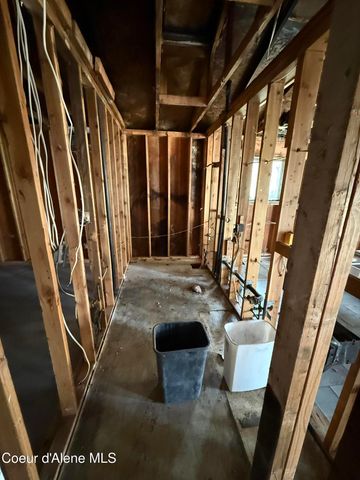 1920 E Meadow Ln, Post Falls, ID 83854