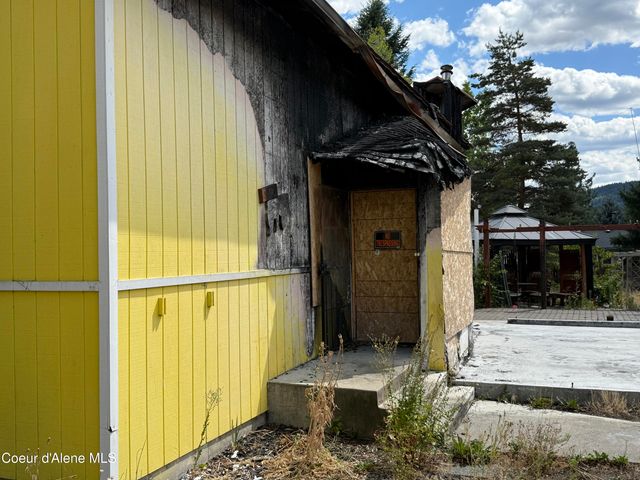 1920 E Meadow Ln, Post Falls, ID 83854