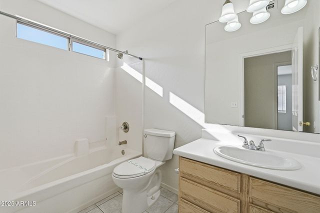 2061 E APPALOOSA Road, Gilbert, AZ 85296