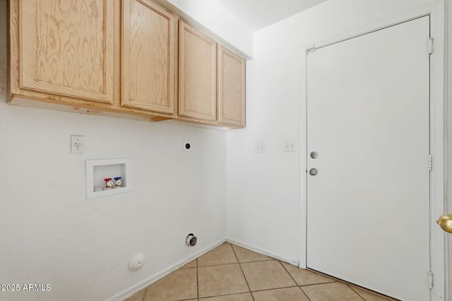 2061 E APPALOOSA Road, Gilbert, AZ 85296