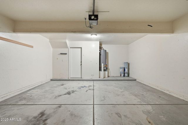 2061 E APPALOOSA Road, Gilbert, AZ 85296