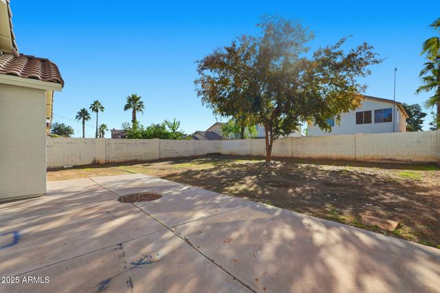 2061 E APPALOOSA Road, Gilbert, AZ 85296