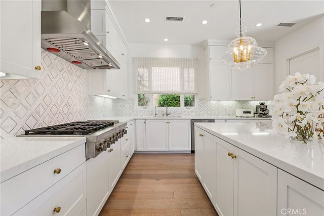 103 Villa Ridge, Irvine, CA 92602