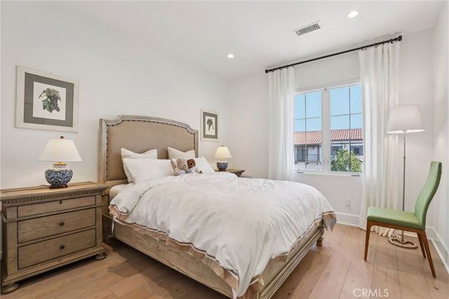 103 Villa Ridge, Irvine, CA 92602