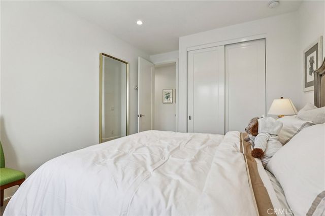 103 Villa Ridge, Irvine, CA 92602