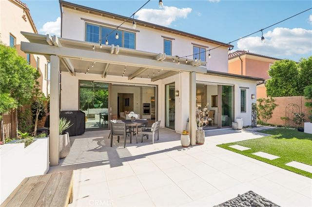 103 Villa Ridge, Irvine, CA 92602