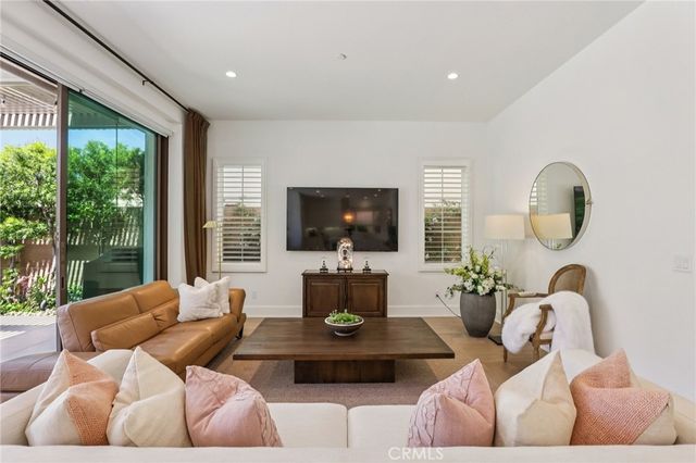 103 Villa Ridge, Irvine, CA 92602