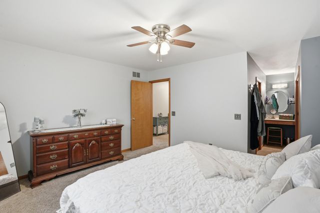 7215 Starling Drive, Schererville, IN 46375