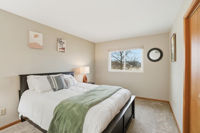 7215 Starling Drive, Schererville, IN 46375