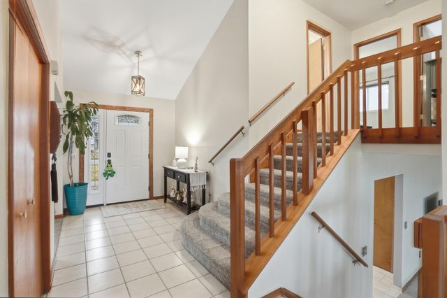 7215 Starling Drive, Schererville, IN 46375